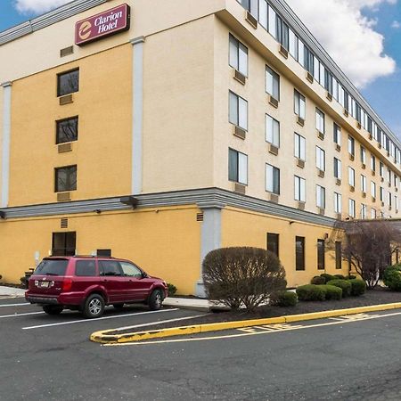 Clarion Hotel Somerset - New Brunswick Exterior foto
