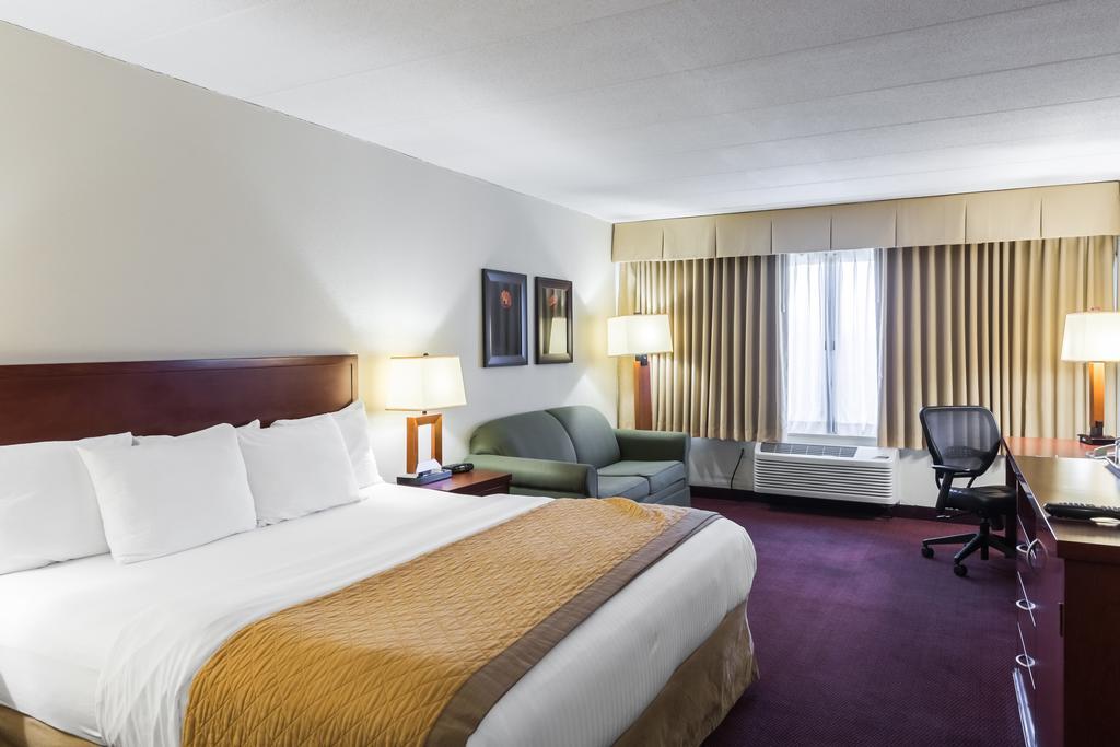 Clarion Hotel Somerset - New Brunswick Exterior foto