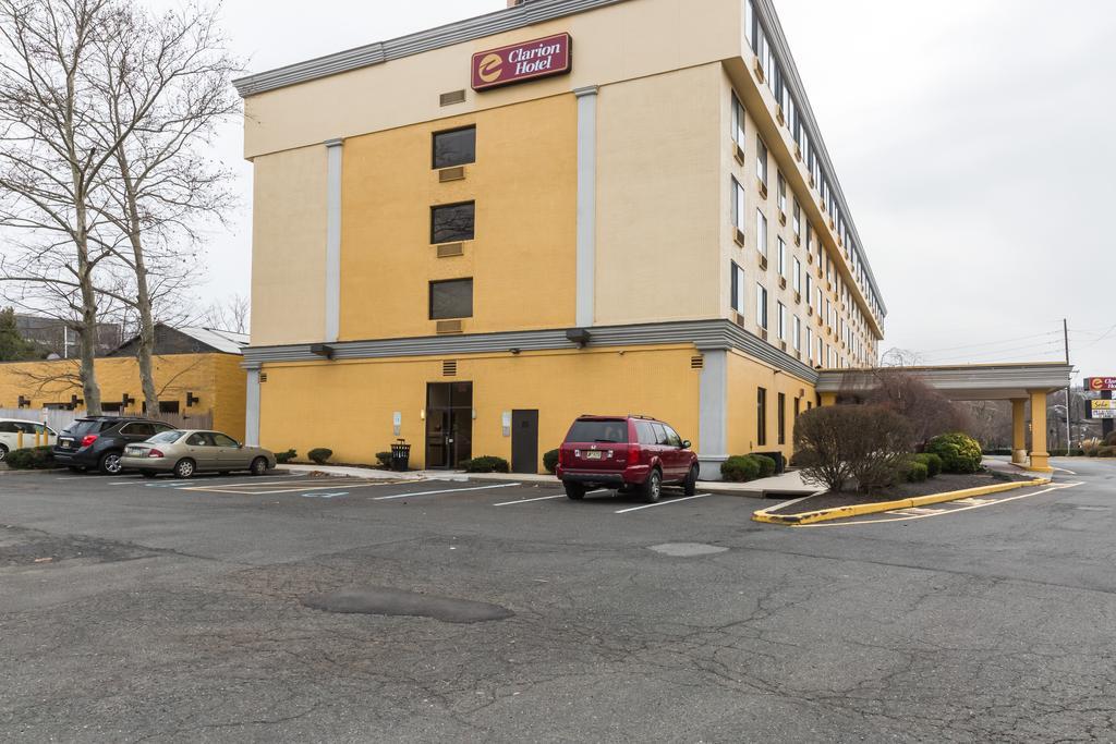 Clarion Hotel Somerset - New Brunswick Exterior foto