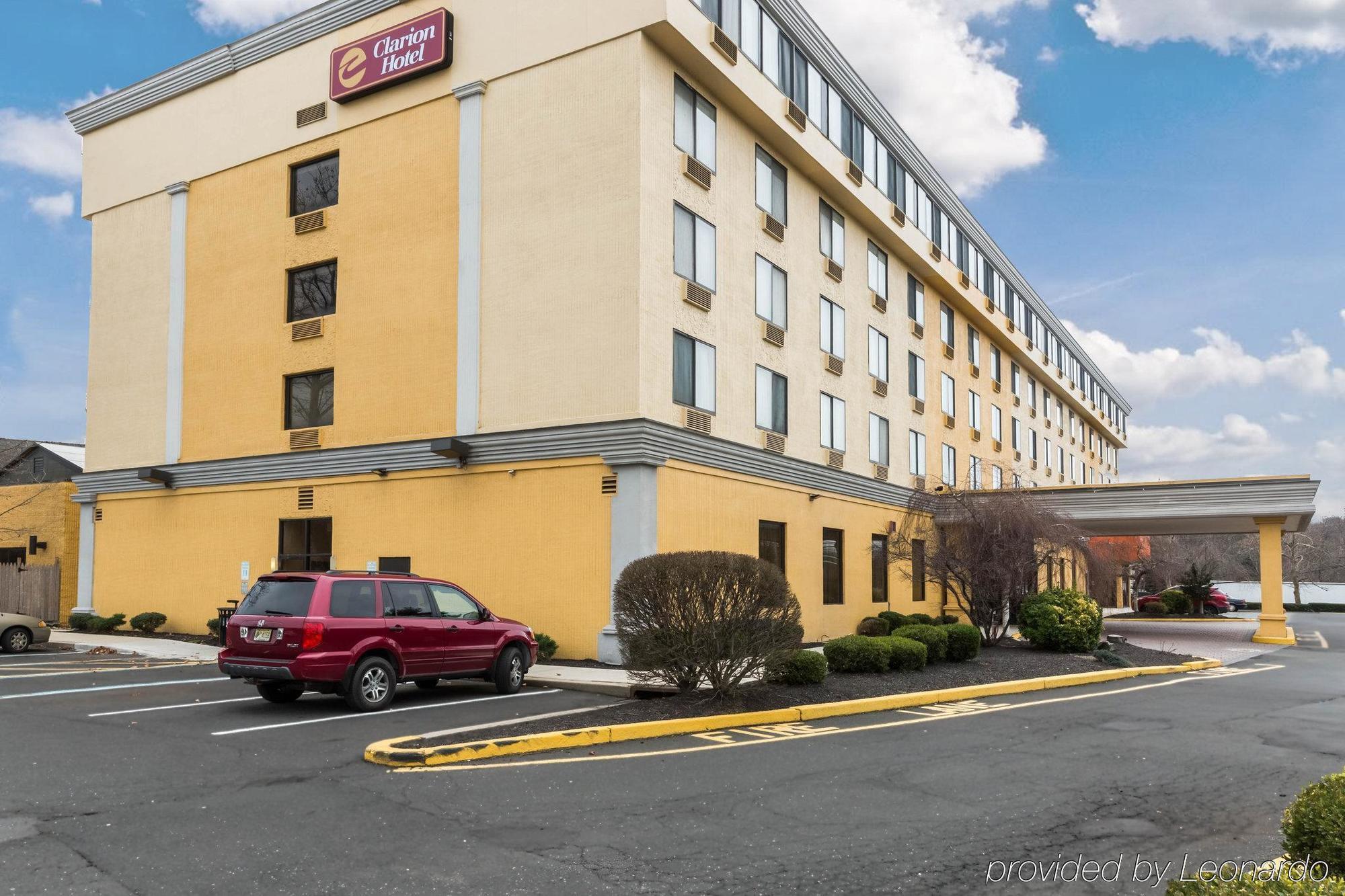 Clarion Hotel Somerset - New Brunswick Exterior foto