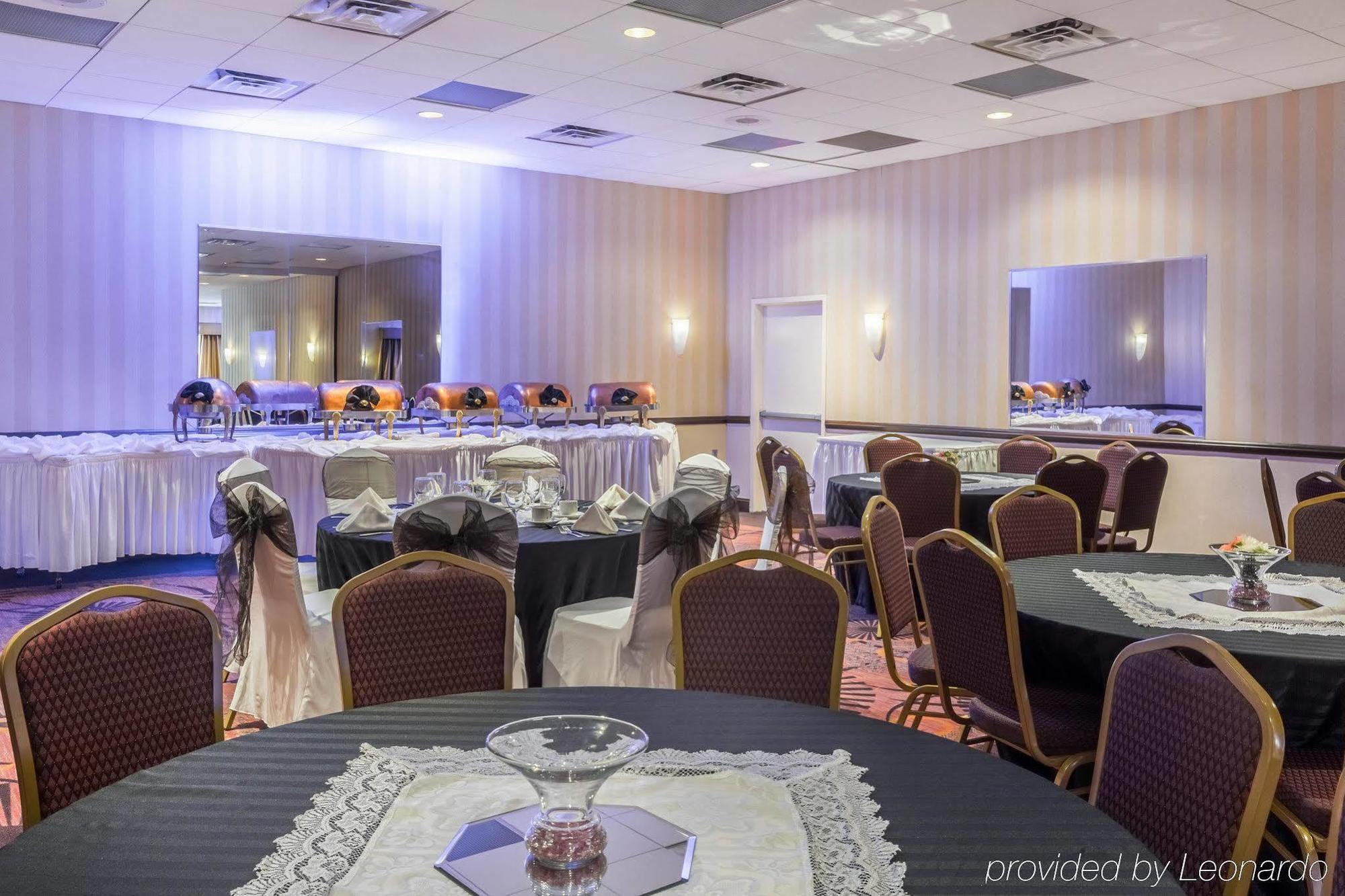 Clarion Hotel Somerset - New Brunswick Exterior foto